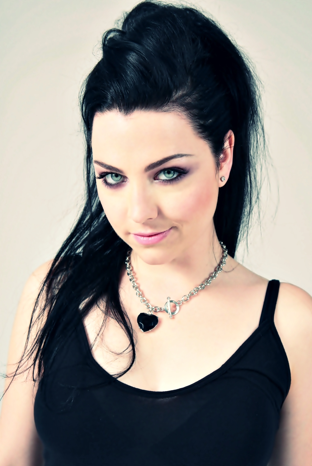 Эми ли. Amy Lee. Эмили Evanescence. Amy Lee Evanescence. Эми ли эванесенс.