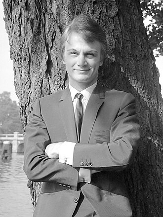 Claude Franсois — PianoKafe.com