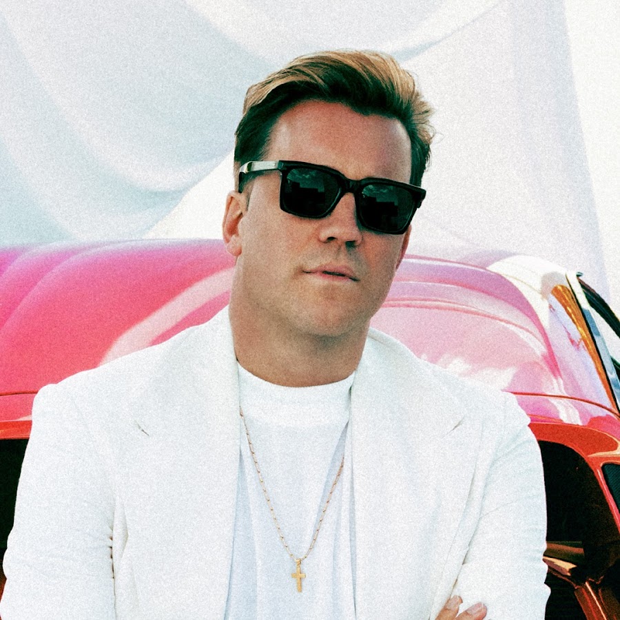 DJ Antoine — PianoKafe.com