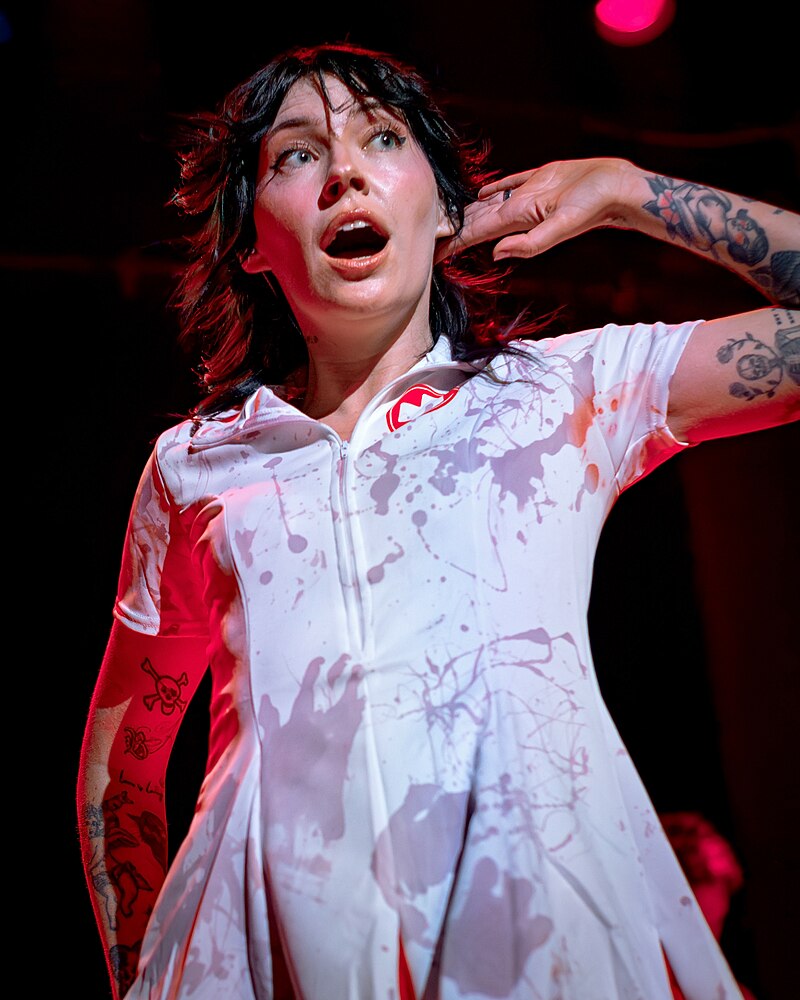 Bishop Briggs — PianoKafe.com