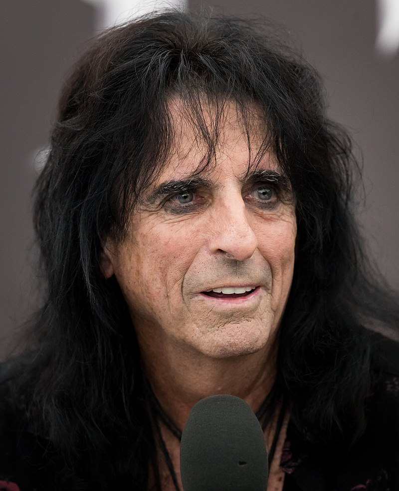 Alice Cooper — PianoKafe.com