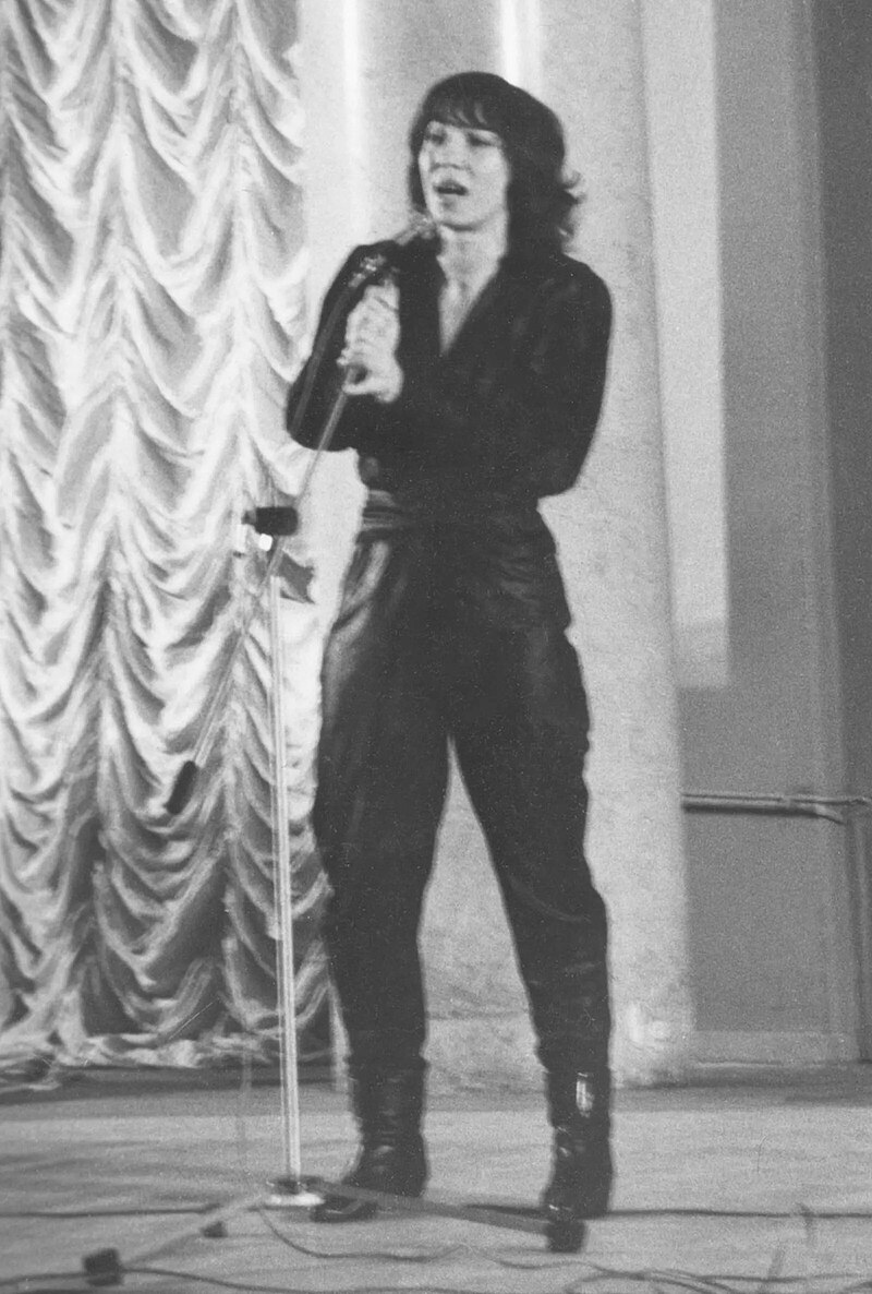 Елена Камбурова — PianoKafe.com