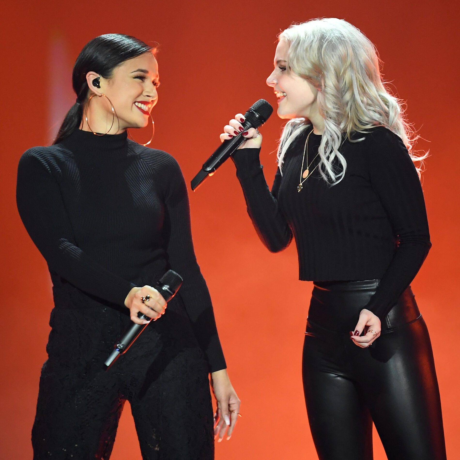 S!sters — PianoKafe.com