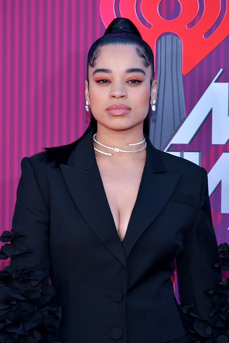 Ella Mai — PianoKafe.com