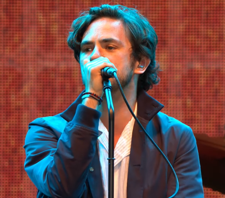 Jack Savoretti — PianoKafe.com