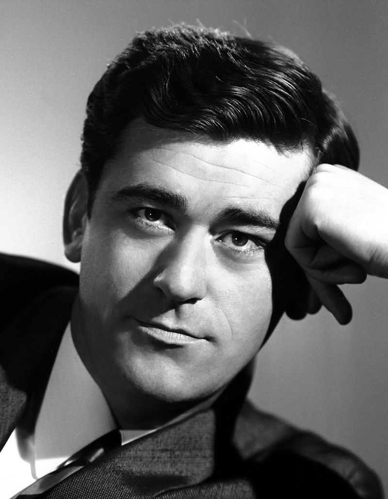 Янош Коош — PianoKafe.com