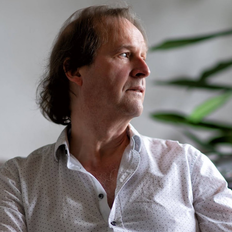 Dietmar Steinhauer — PianoKafe.com