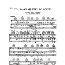 Ноты Frank Sinatra - You make me feel so young - предпросмотр
