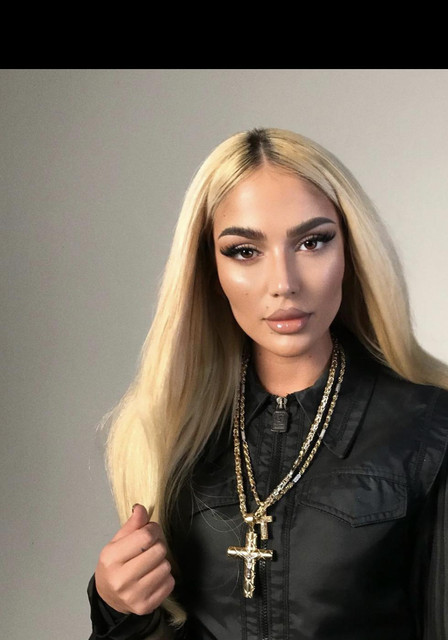 Loredana — PianoKafe.com