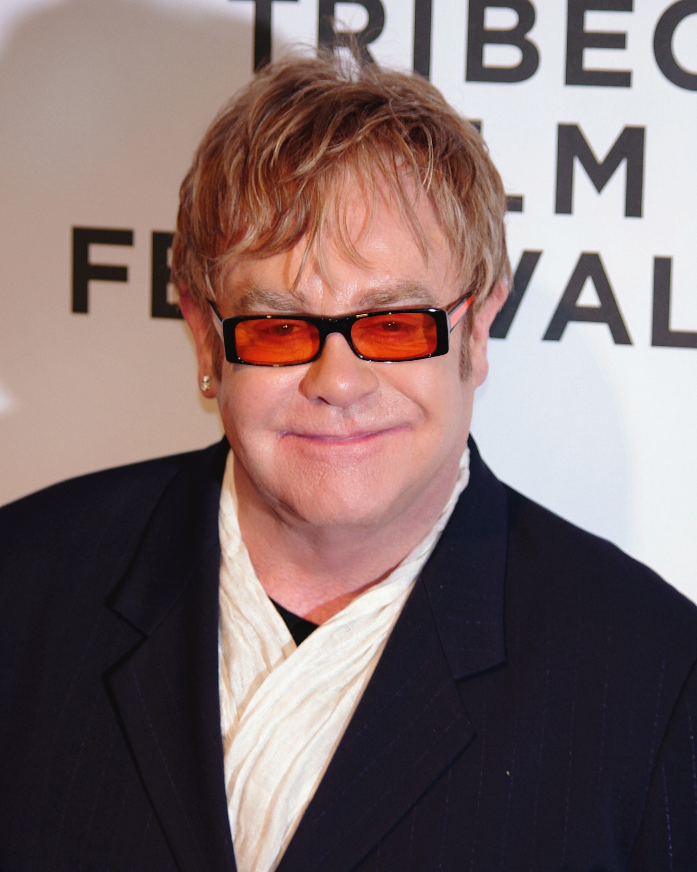 Elton John — PianoKafe.com