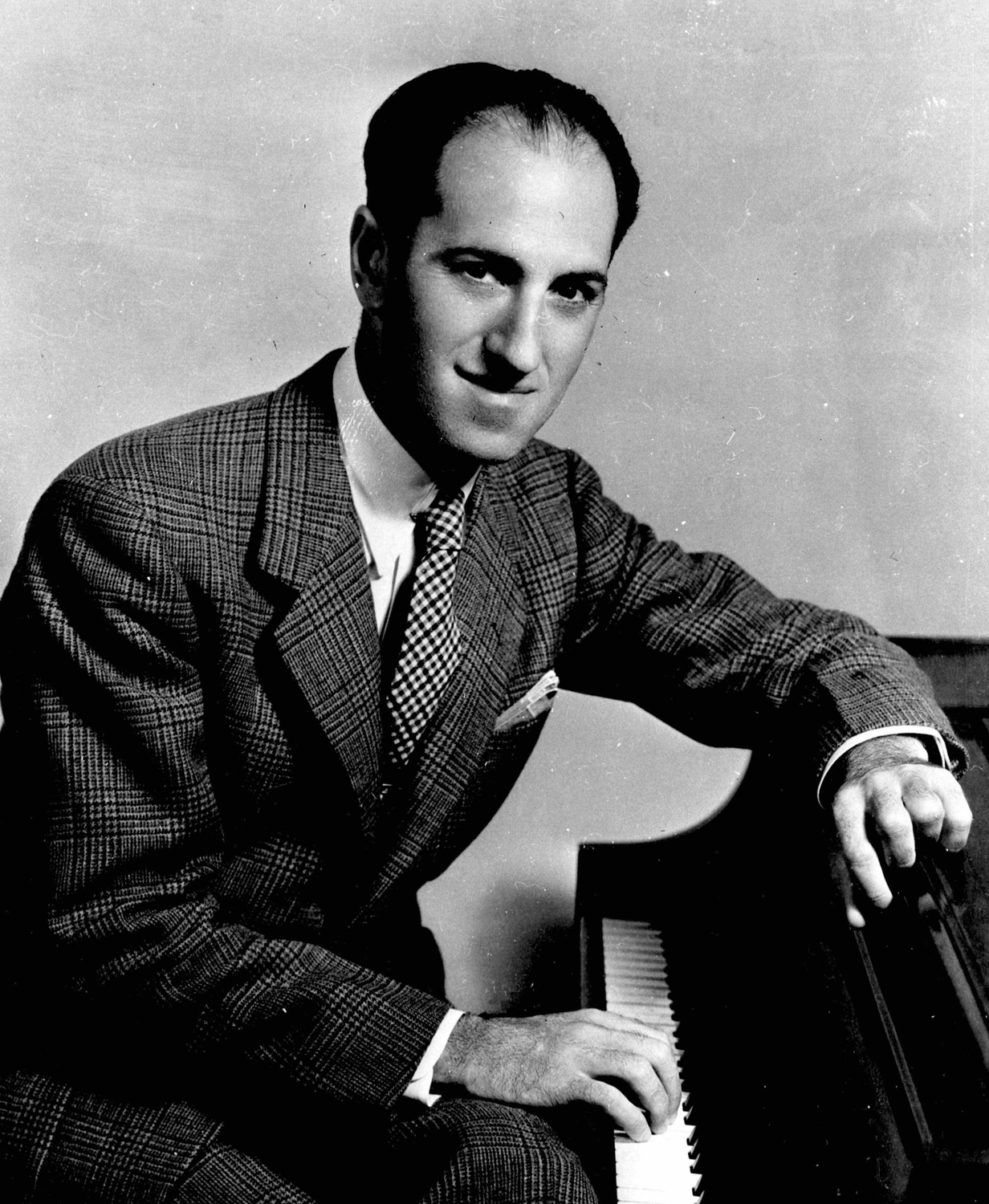 George Gershwin — PianoKafe.com