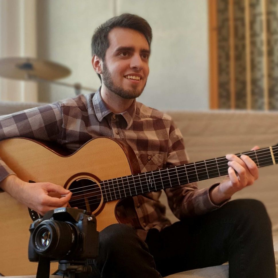 Adam Vitovsky — PianoKafe.com