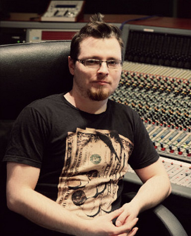 Marcin Przybyłowicz — PianoKafe.com