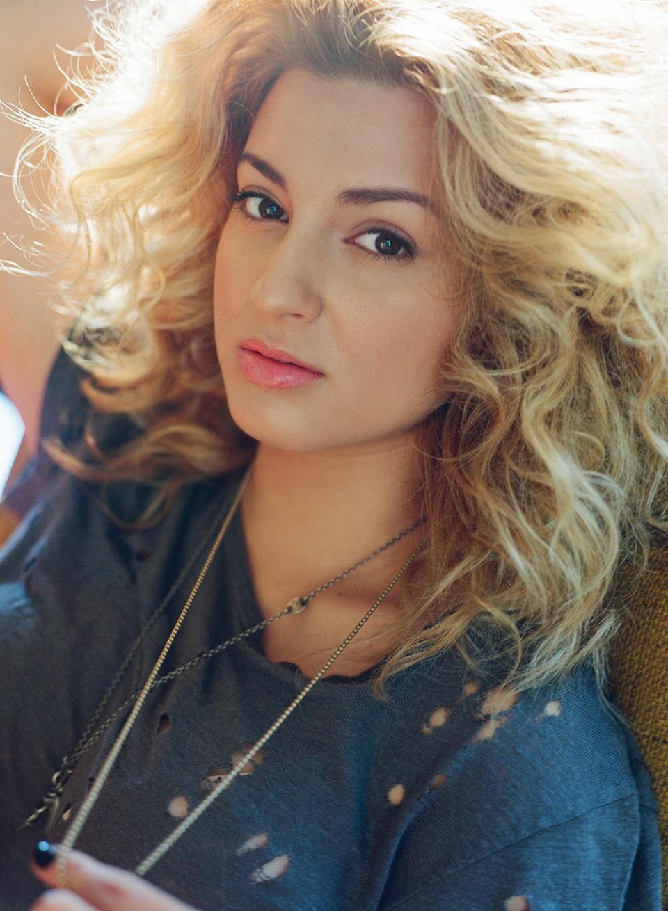 Tori Kelly — PianoKafe.com