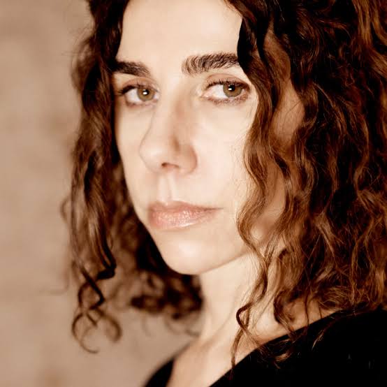 PJ Harvey — PianoKafe.com