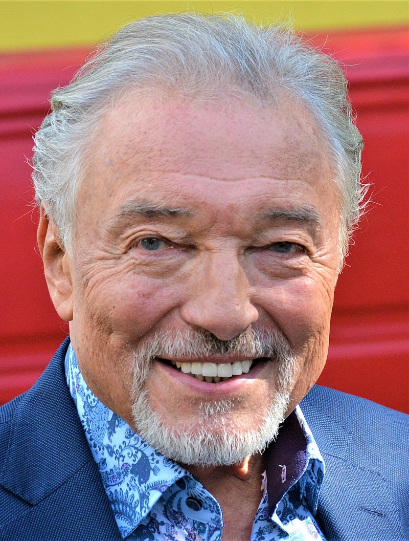 Karel Gott — PianoKafe.com