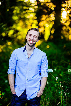 Peter Hollens — PianoKafe.com