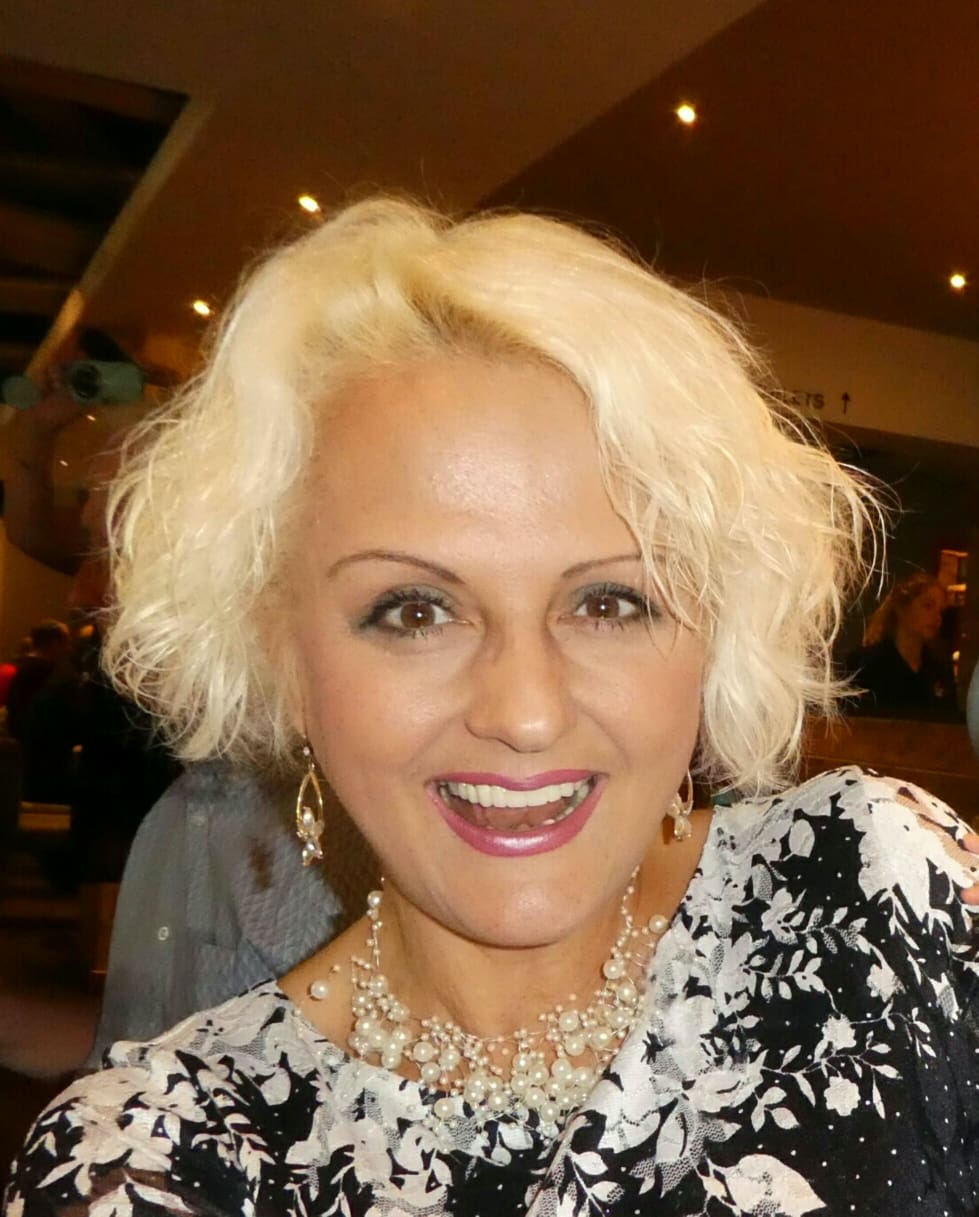 Елена Дэвис — PianoKafe.com