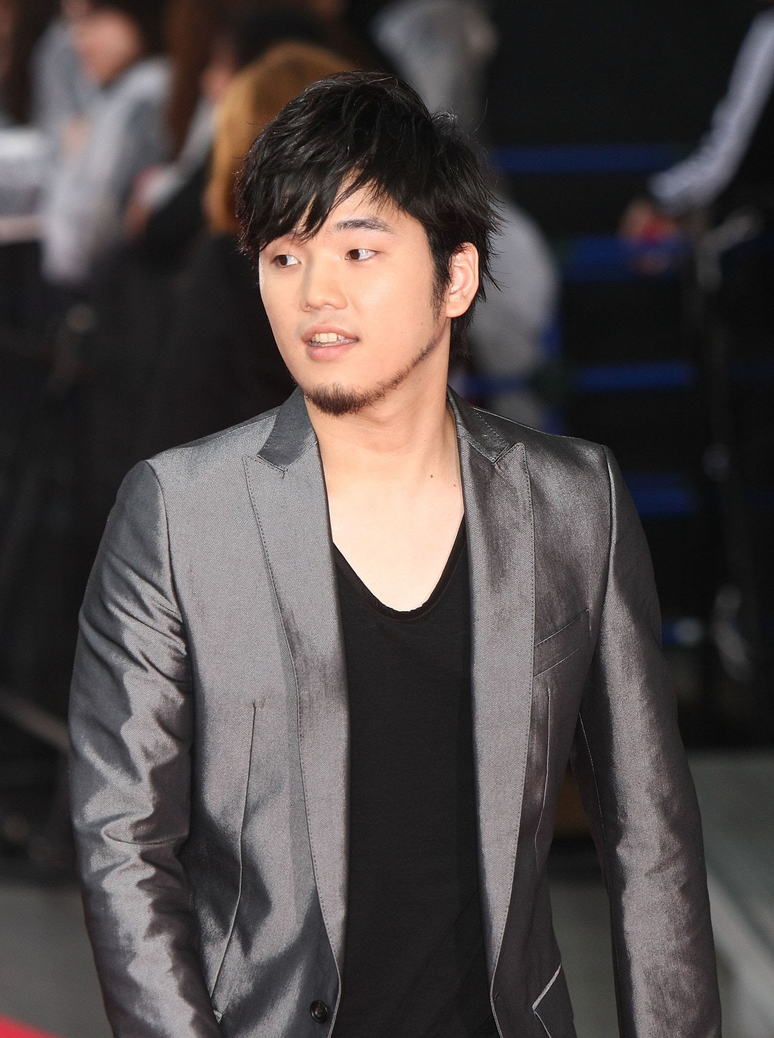 Motohiro Hata — PianoKafe.com