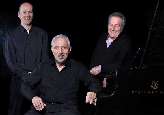 Jacques Loussier Trio — PianoKafe.com