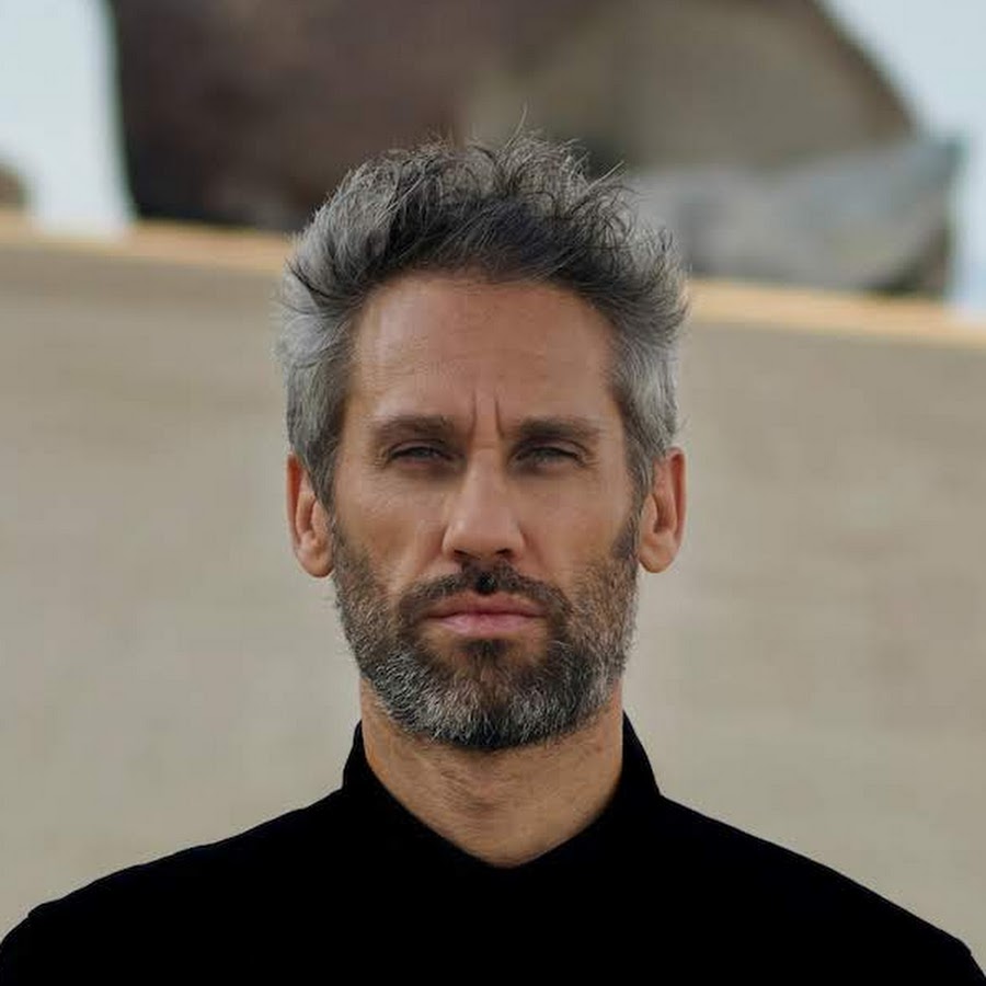 Rob Simonsen — PianoKafe.com