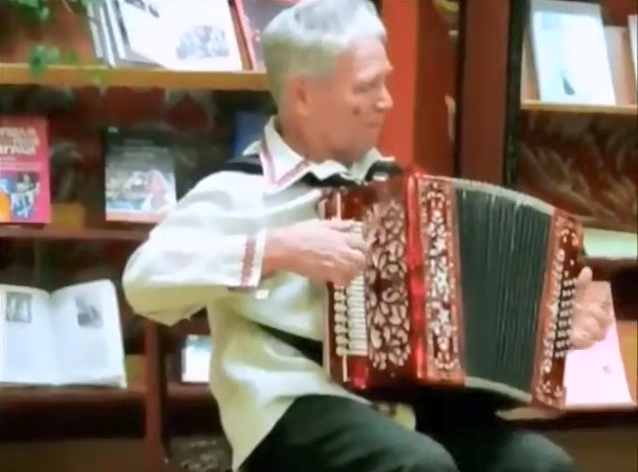 Михаил Ескин — PianoKafe.com