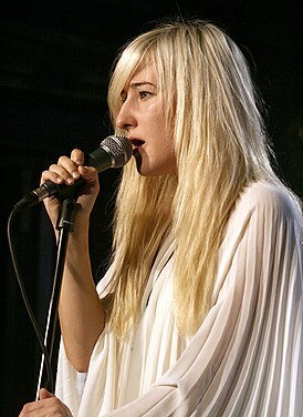 Zola Jesus — PianoKafe.com