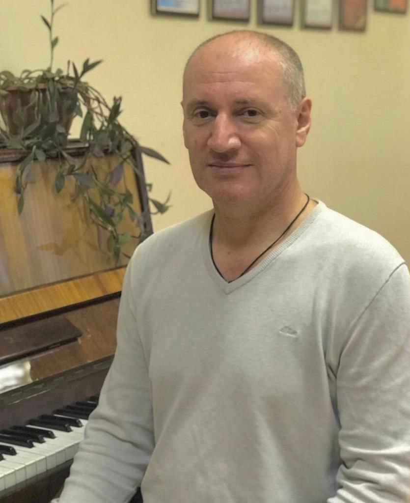 Сергей Петросян — PianoKafe.com