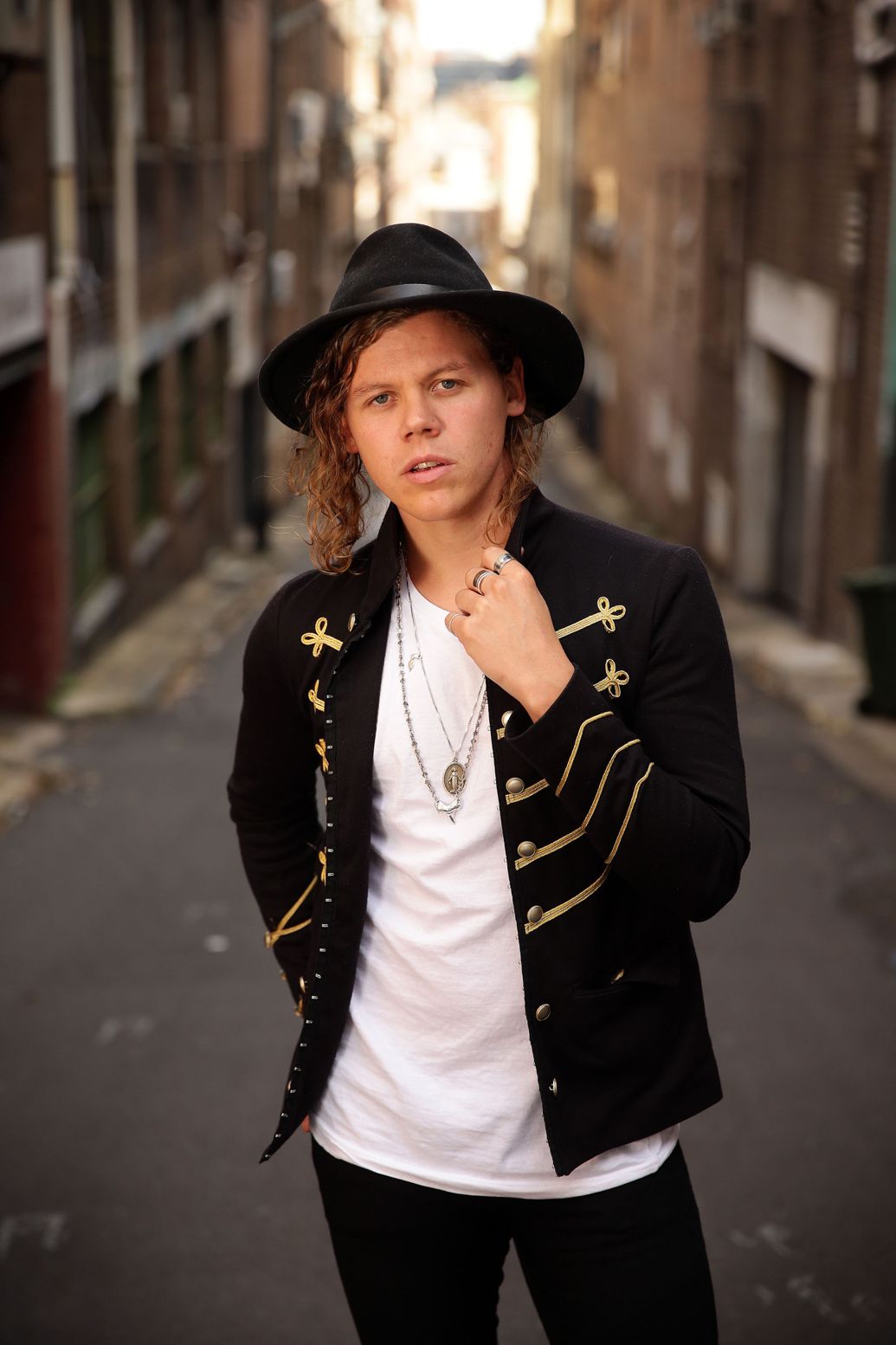 Conrad Sewell — PianoKafe.com