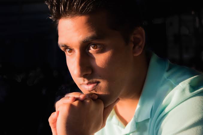 Aakash Gandhi — PianoKafe.com