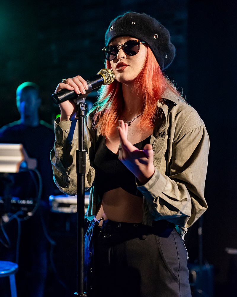 Elley Duhe — PianoKafe.com