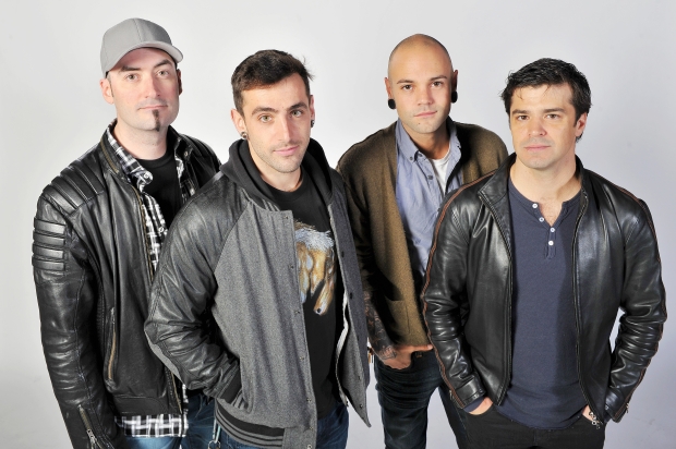 Hedley — PianoKafe.com