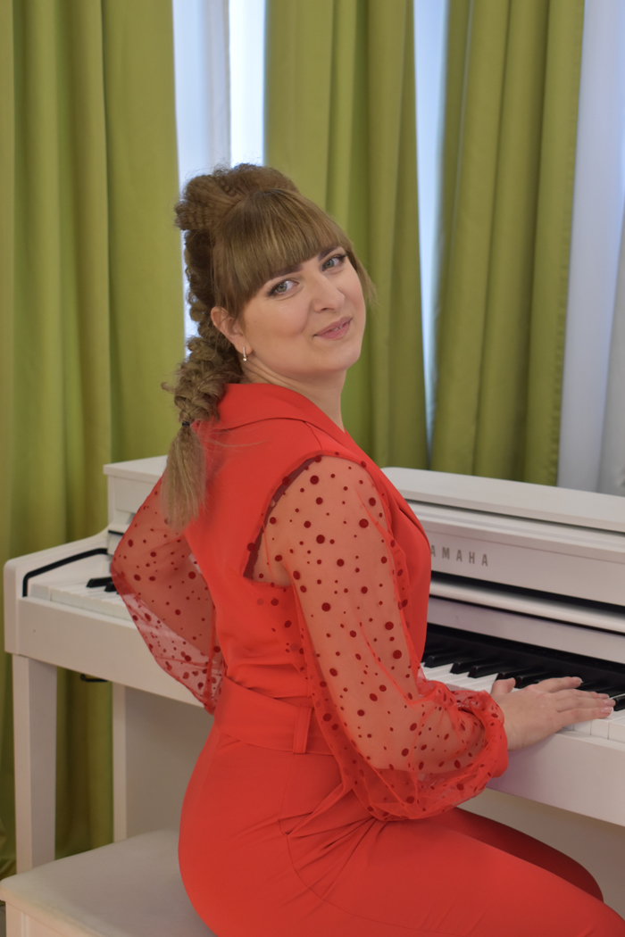 Яна Луценко — PianoKafe.com