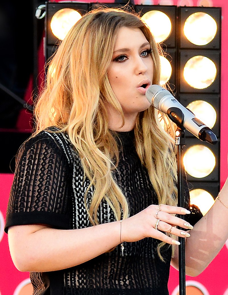 Ella Henderson — PianoKafe.com