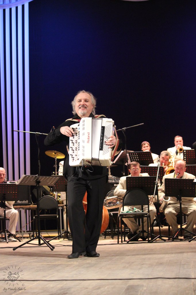 Владимир Четвертаков — PianoKafe.com