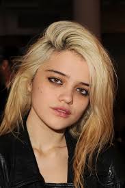 Sky Ferreira — PianoKafe.com