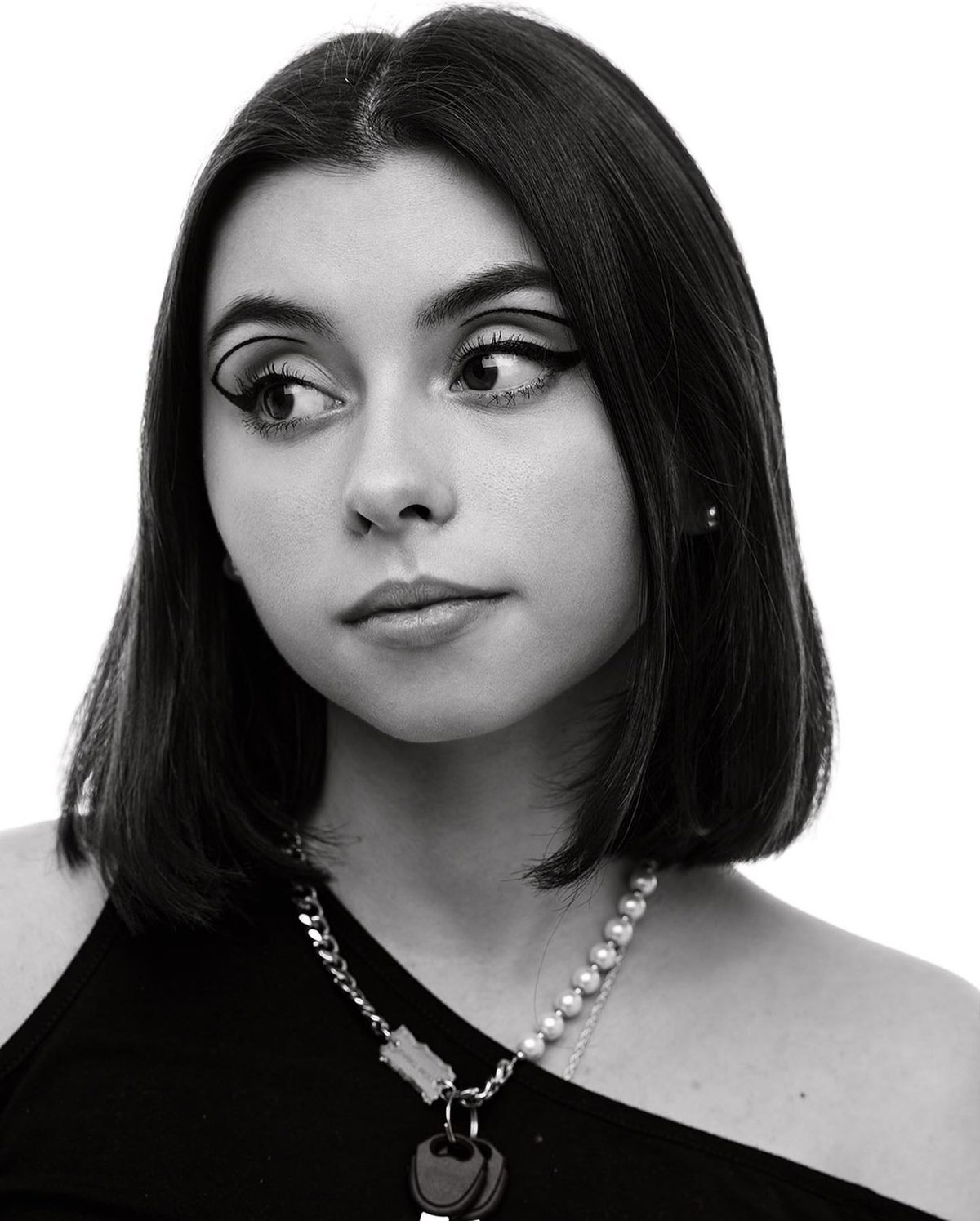 Дора — PianoKafe.com