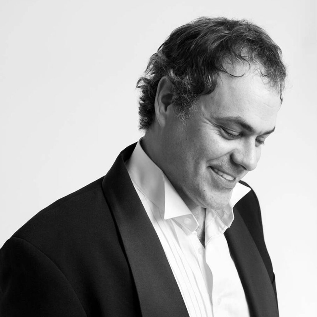 Simon Leclerc — PianoKafe.com