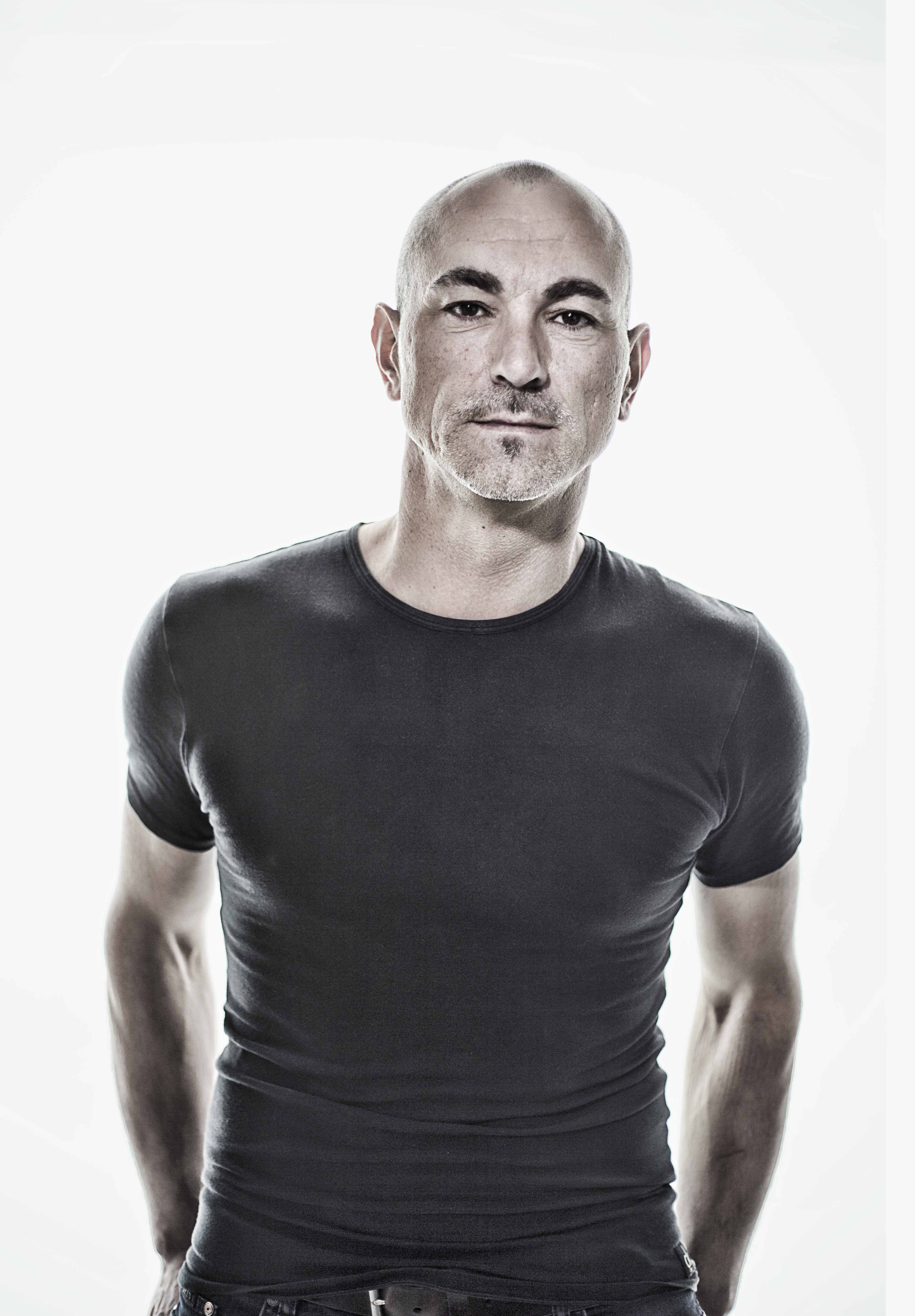 Robert Miles — PianoKafe.com