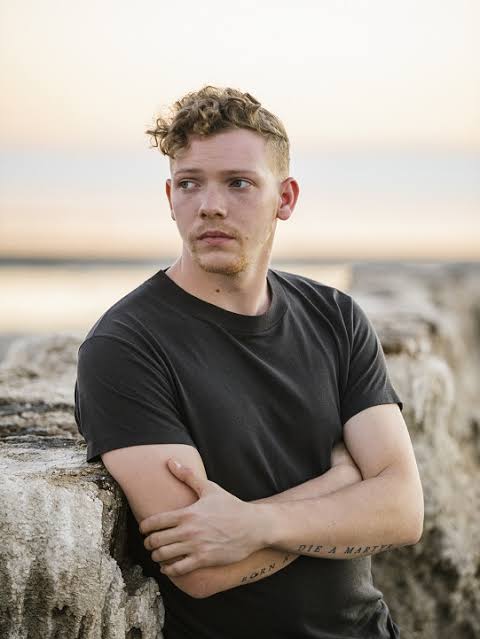 Matt Maeson — PianoKafe.com