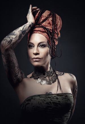 Наргиз Закирова — PianoKafe.com