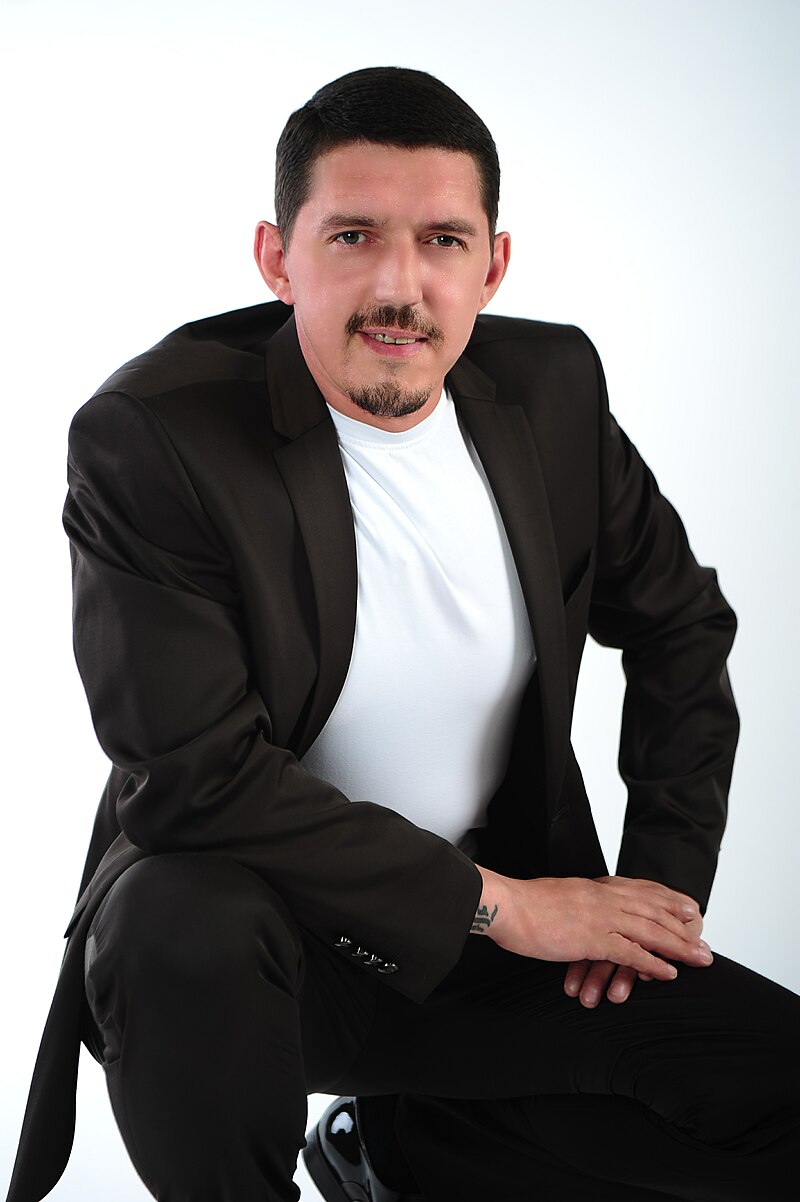 Аркадий Кобяков — PianoKafe.com