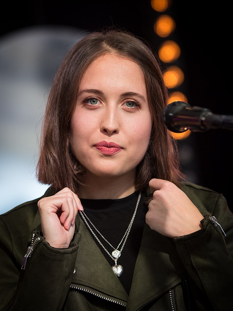 Alice Merton — PianoKafe.com