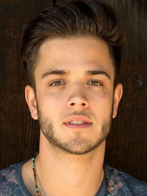 Luca Hänni — PianoKafe.com