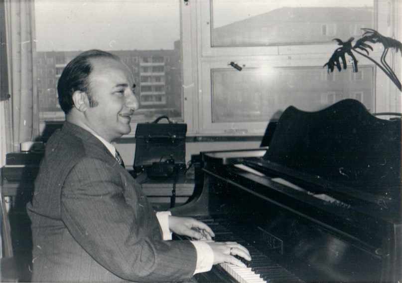 Владимир Модель — PianoKafe.com