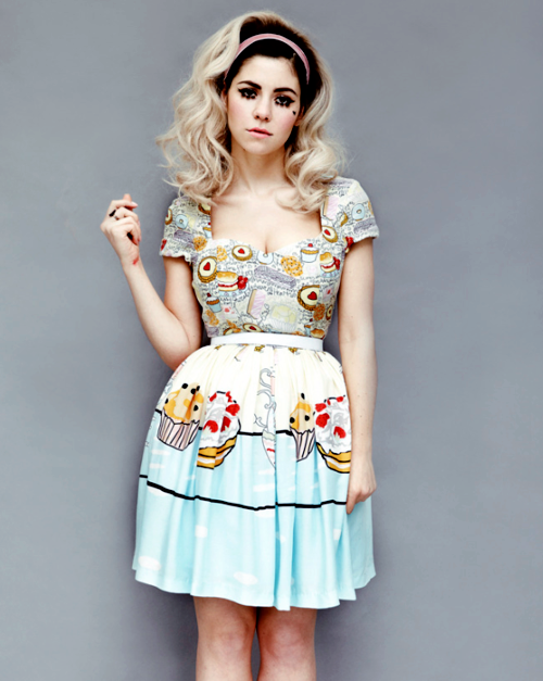Marina and the Diamonds — PianoKafe.com