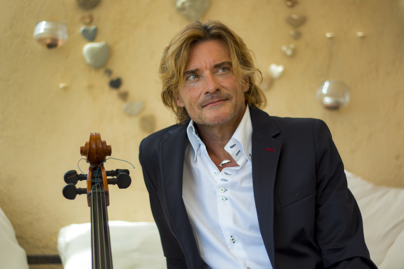 Javier Esteve — PianoKafe.com