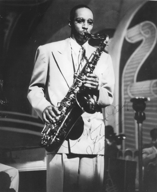 Julian Dash — PianoKafe.com