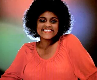 Dee Edwards — PianoKafe.com