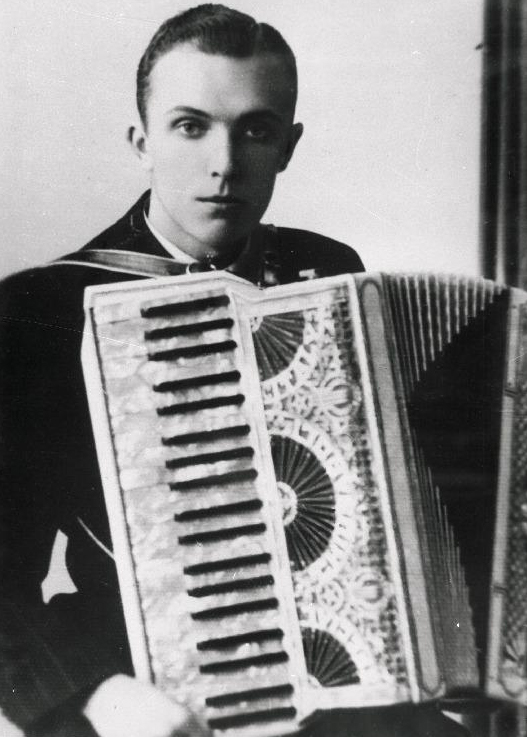 Raimond Valgre — PianoKafe.com